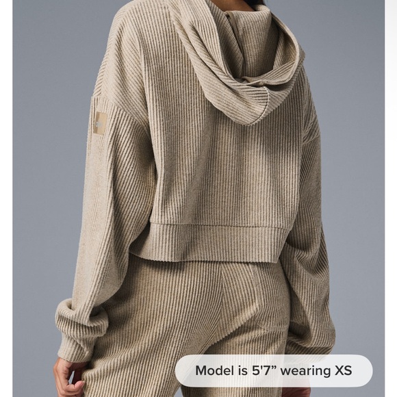 Alo Muse Sweatpant and Sweatshirt set size M - Picture 2 of 9